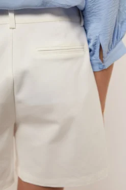 Amalia short