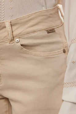 Amira jeans