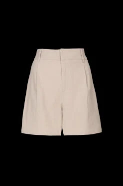 Demi short