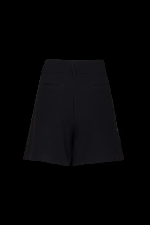Demi short