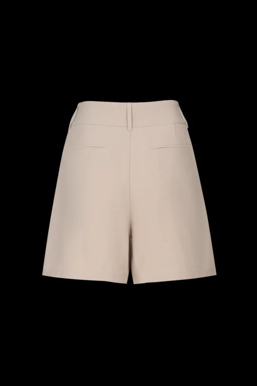 Demi short