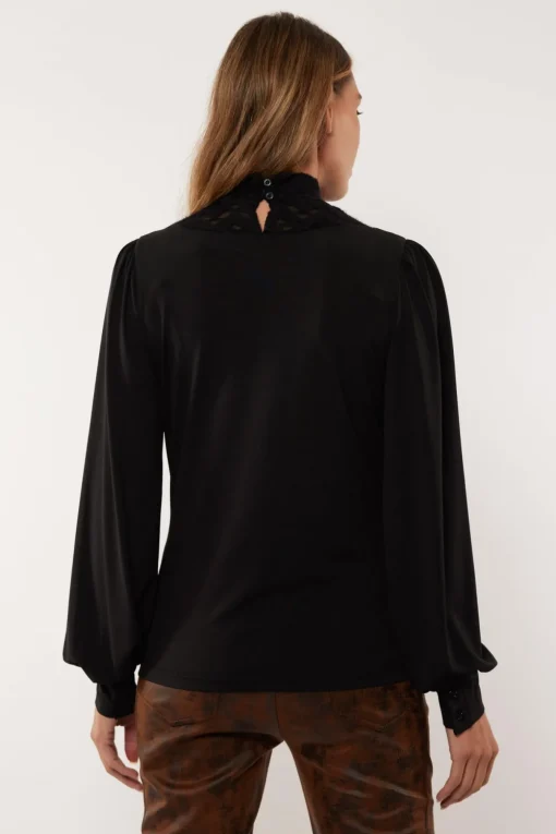 Rosa top