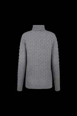 Serina knitting sweater