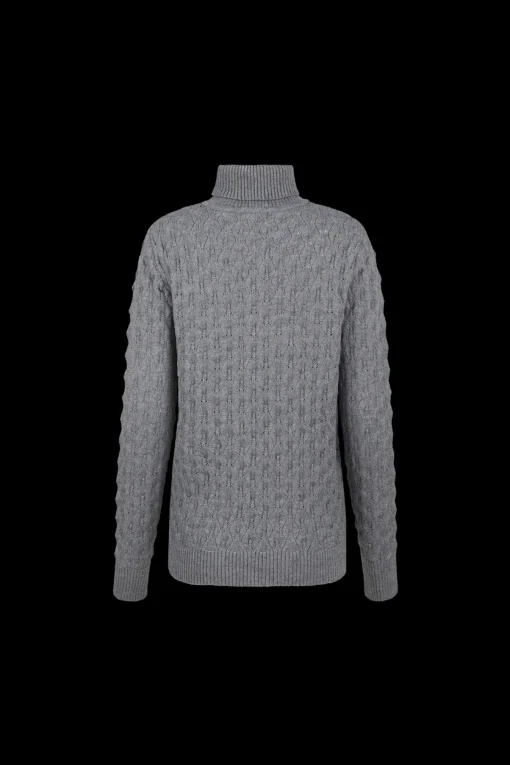 Serina knitting sweater